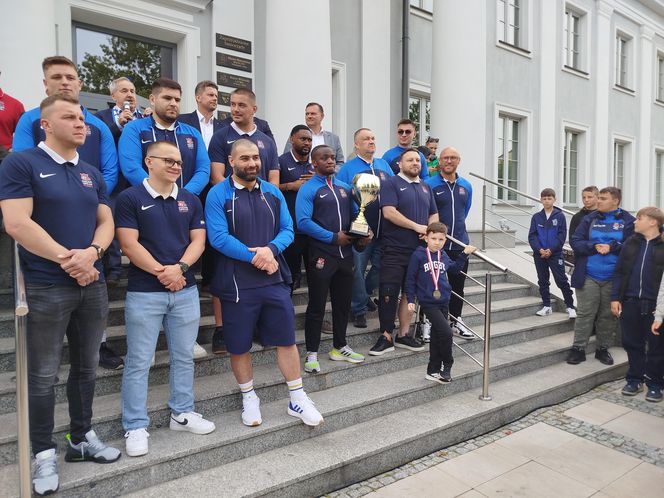 Społeczność sportowców i kibiców rugby z Siedlec uczciła największy z dotychczasowych sukcesów w historii klubu
