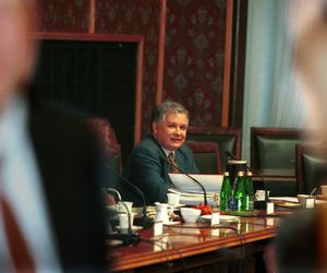 AI wybrała 5 najlepszych polityków w Polsce ostatnich 30 lat!