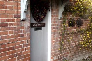 Kochanek okupuje dom po George’u Michaelu 