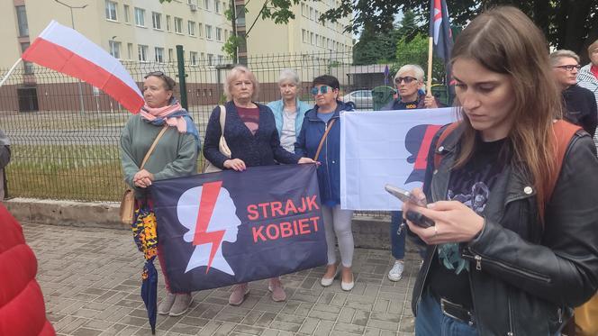 Protesty "Ani Jednej Więcej!" w całej Polsce. Kobiety wyszły na ulice po śmierci Doroty