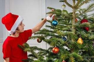 Choinka przy małych dzieciach