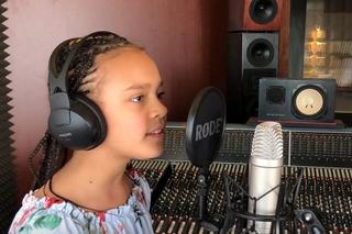 Sara Egwu-James zachwycała w sieci przed The Voice Kids. To nagranie mówi samo za siebie!
