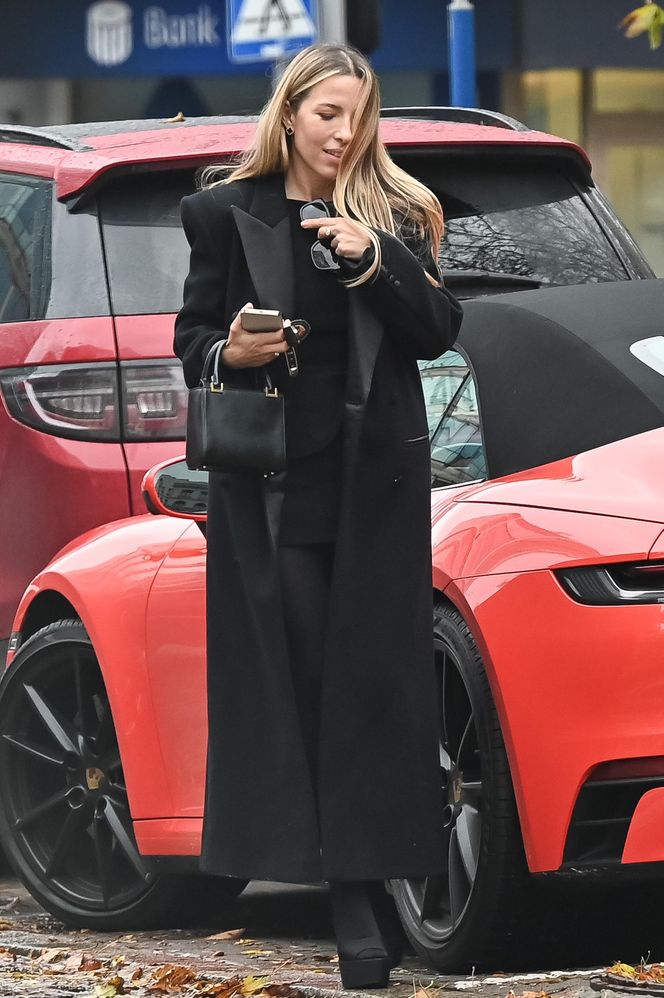 Ewa Chodakowska elegancka i niebezpieczna