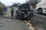 Ford Mustang zderzył się z Suzuki - wypadek w Sampławie 
