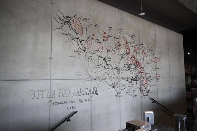 Muzeum Bitwy Warszawskiej. Pierwsze zdjęcia ze środka