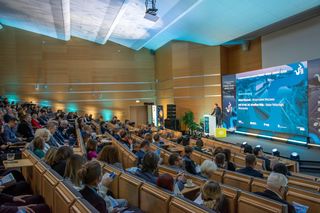 Rok po powodzi. Jak miasta przetrwają klimatyczne burze? Wrocław centrum dyskusji