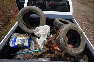 Posprzątali Kanał Łuczański w Giżycku. To, co wyłowili, zaskoczyło wszystkich [ZDJĘCIA]