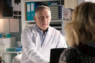 M jak miłość odc. 1807. Judyta Kosowska (Paulina Chruściel), Artur Rogowski (Robert Moskwa)