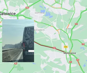 Wypadek na A4 w Mysłowicach. Auto zderzyło się z ciężarówką. Są spore korki