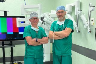 Bydgoscy lekarze z Jurasza zrobili pierwszą taką w Polsce operację nowotworu. Sięgał aż do serca