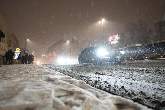 Warszawa pod śniegiem. Tak wygląda zasypana stolica 