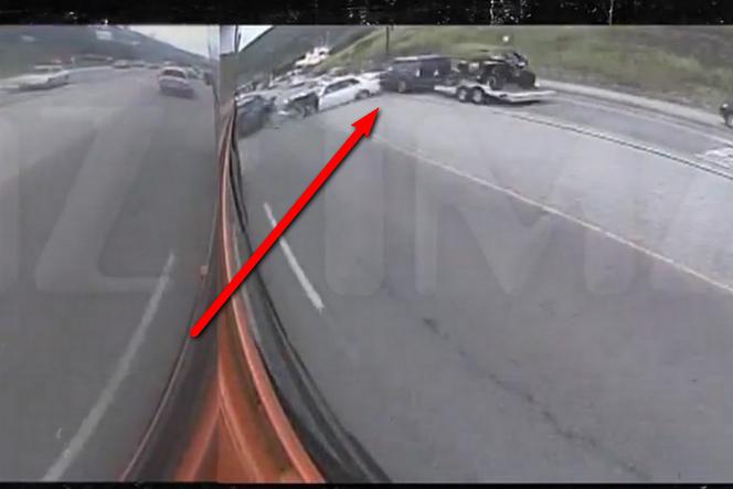 Bruce Jenner - wypadek - nagranie z kamer autobusu