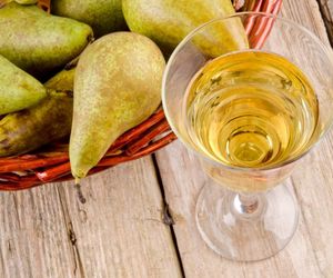 Jak zrobić nalewkę z gruszek? Przepis na nalewkę