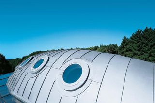 Blacha płaska – zasady układania blachy z rolki