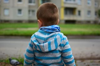 Przedszkolak sam wyszedł z placówki. Odwieźli go… pracownicy drogowi