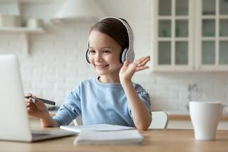 Słuchawki dla dzieci – jakie wybrać, by dobrze służyły do nauki i zabawy? [RANKING 2021]