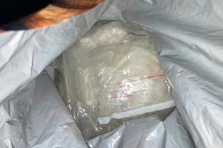 Policjanci zatrzymali dilera po brawurowym pościgu! Miał 5 kg narkotyków i sejf wypchany pieniędzmi [WIDEO]