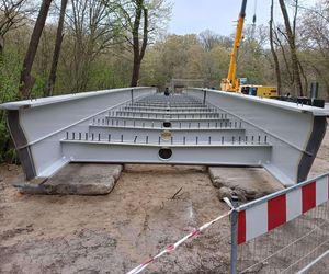Powstaje nowa kładka nad Widawą we Wrocławiu. To część Odrzańskiej Trasy Rowerowej