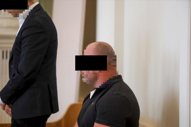 Syn konał na ulicy, a oni tylko stali!