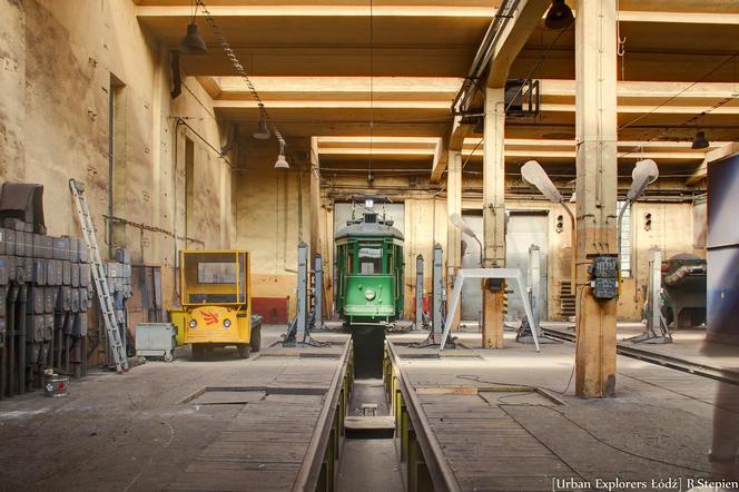 Najstarsza zajezdnia tramwajowa w Łodzi sfotografowana przez Radka Stępnia z Urban Explorers Łódź