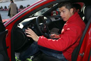 Cristiano Ronaldo dostał Audi RS6. Znamy nowe samochody piłkarzy Realu Madryt - LISTA AUT