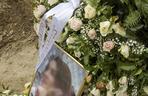 Liza zmarła po brutalnej napaści w centrum Warszawy. Widok jej grobu łamie najtwardsze serca