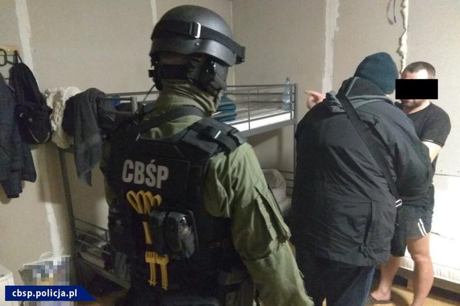Tak produkowali nielegalne papierosy! Lubelscy policjanci zlikwidowali fabrykę