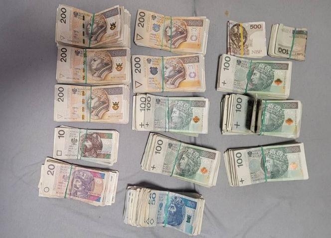 Młody bydgoszczanin w garażu trzymał gotowe do sprzedaży narkotyki warte 700 tysięcy złotych