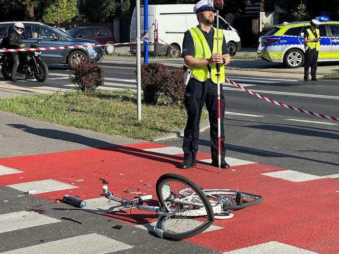 Wypadek w Wesołej. Matka i 9-letnia córka potrącone przez tira