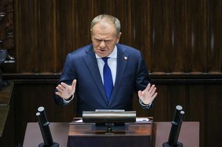 Rząd Tuska tnie podwyżki dla emerytów!