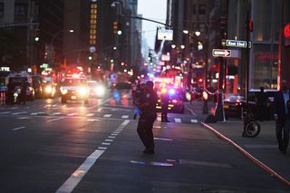 Masakra na Manhattanie! Mężczyzna otworzył ogień w wieżowcu