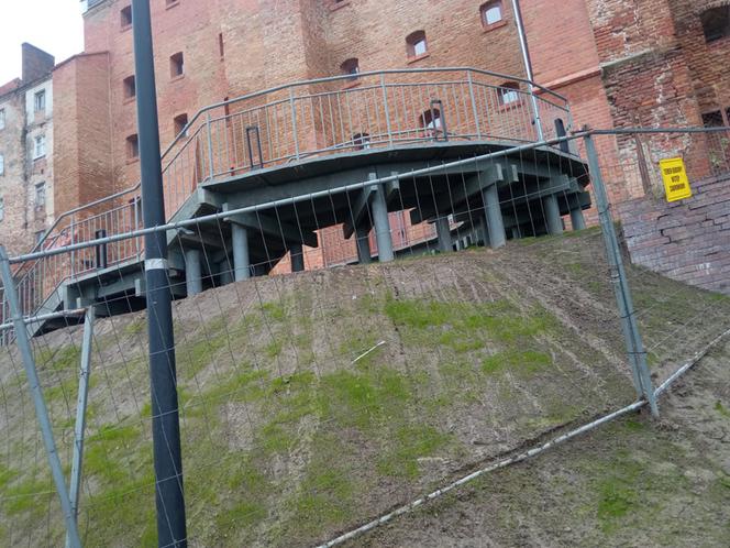 Schody do Muzeum Handlu WIślanego "Flis" w Grudziądzu
