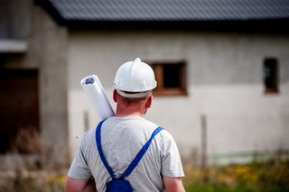 Dzisiaj Dzień Budowlańca. Ile zarabia się na budowie?