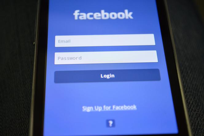 Minister sprawiedliwości chce zaostrzenia restrykcji wobec Facebooka!