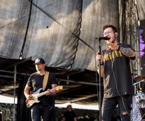 Zespół Nadmiar na scenie Sosnowiec Fun Festival