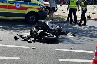 Koszmarny wypadek w Śródmieściu. Dwie osoby ranne, droga zablokowana