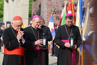 Biskupi uczcili pamięć poległych górników z Kopalni  Wujek