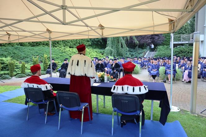 Tak kończyli studia absolwenci WSPiA  w Rzeszowie [ZDJĘCIA]