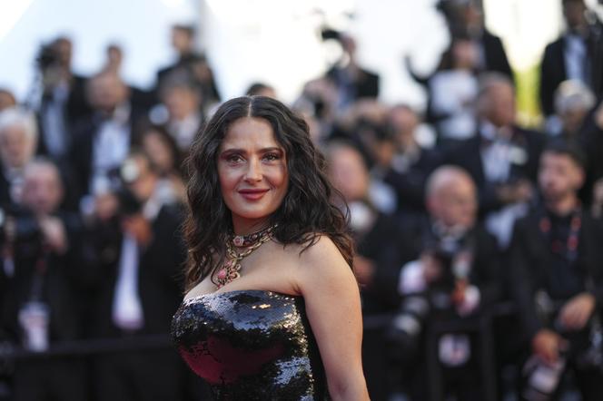 Salma Hayek nic się nie zmieniła przez 20 lat! Te zdjęcia w bikini to hit!