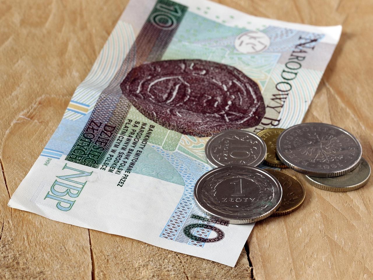 Skarbówka umarza długi. Nie płacisz podatków, fiskus odpuści