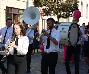 W centrum Lublina królował róż! Przez miasto przeszedł Marsz Różowej Wstążki