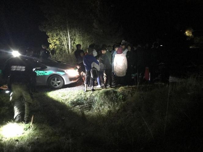 Kolejne grupy nielegalnych migrantów, którzy przekroczyli granicę ze Słowacją zatrzymane