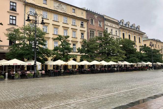 Walczymy o przetrwanie. Krakowskie restauracje obawiają się czerwonej strefy
