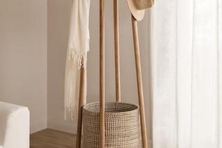 Wieszak stojący do przedpokoju