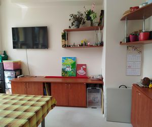 Przez lata ŚDS w Siedlcach działał w dwóch lokalizacjach, teraz już oficjalnie funkcjonuje w jednym miejscu, w budynkach dostosowanych do potrzeb osób z niepełnosprawnościami. 