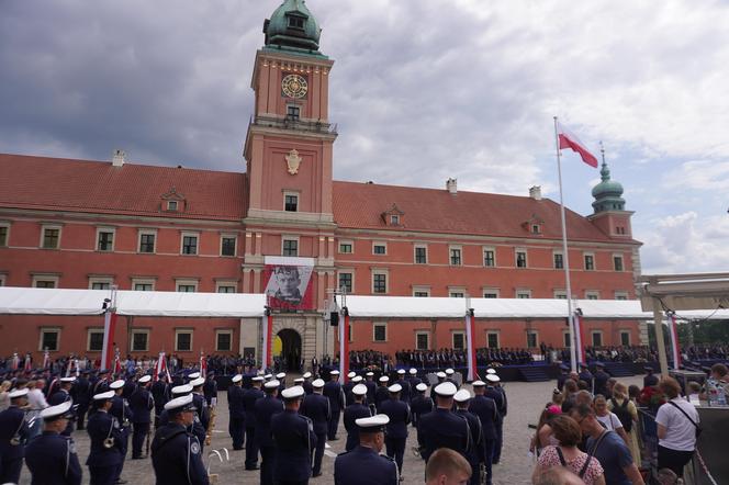 Święto Policji 2024. Uroczystości na placu Zamkowym w Warszawie