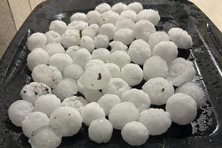 Lód jak piłki golfowe