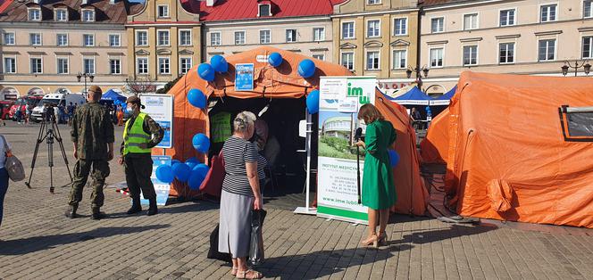 Trwa piknik "Zadbaj o zdrowie” na Placu Zamkowym w Lublinie