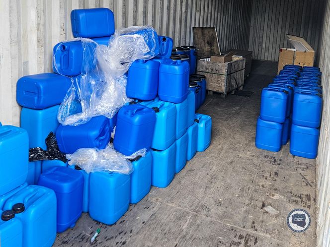 Ogromna fabryka narkotyków zlikwidowana! Grupa przestępcza w rękach policji