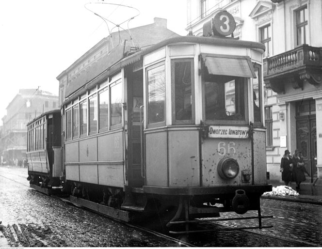 MPK w Krakowie odbudowało tramwaj sprzed ponad 100 lat. Będzie woził pasażerów